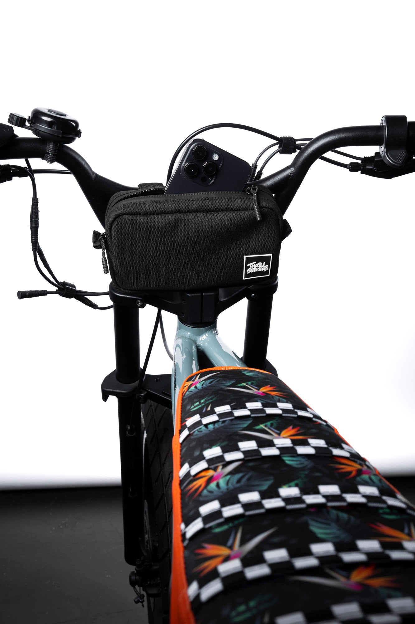 Thrill Seekers | Black Bar Bag