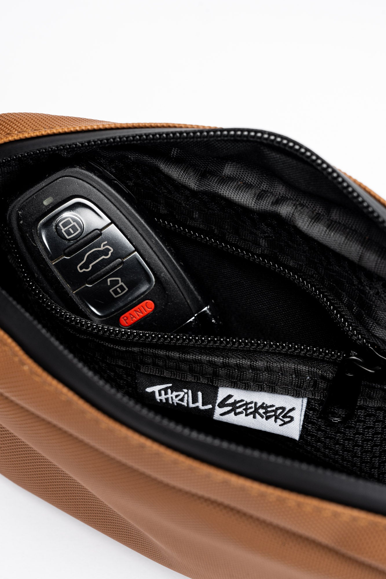 Thrill Seekers | Bar Bag