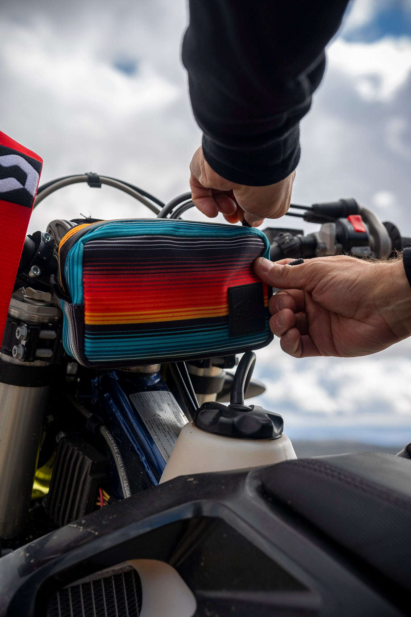 Thrill Seekers | Bar Bag