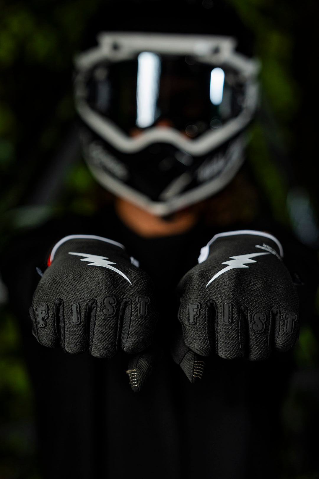Bolt Gloves