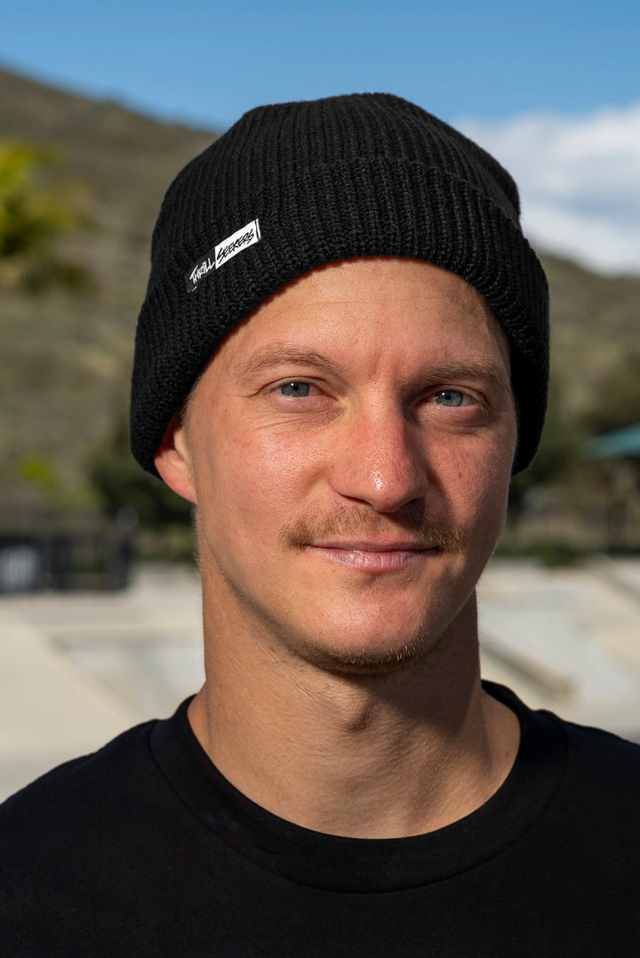 Knitted Beanie - Black