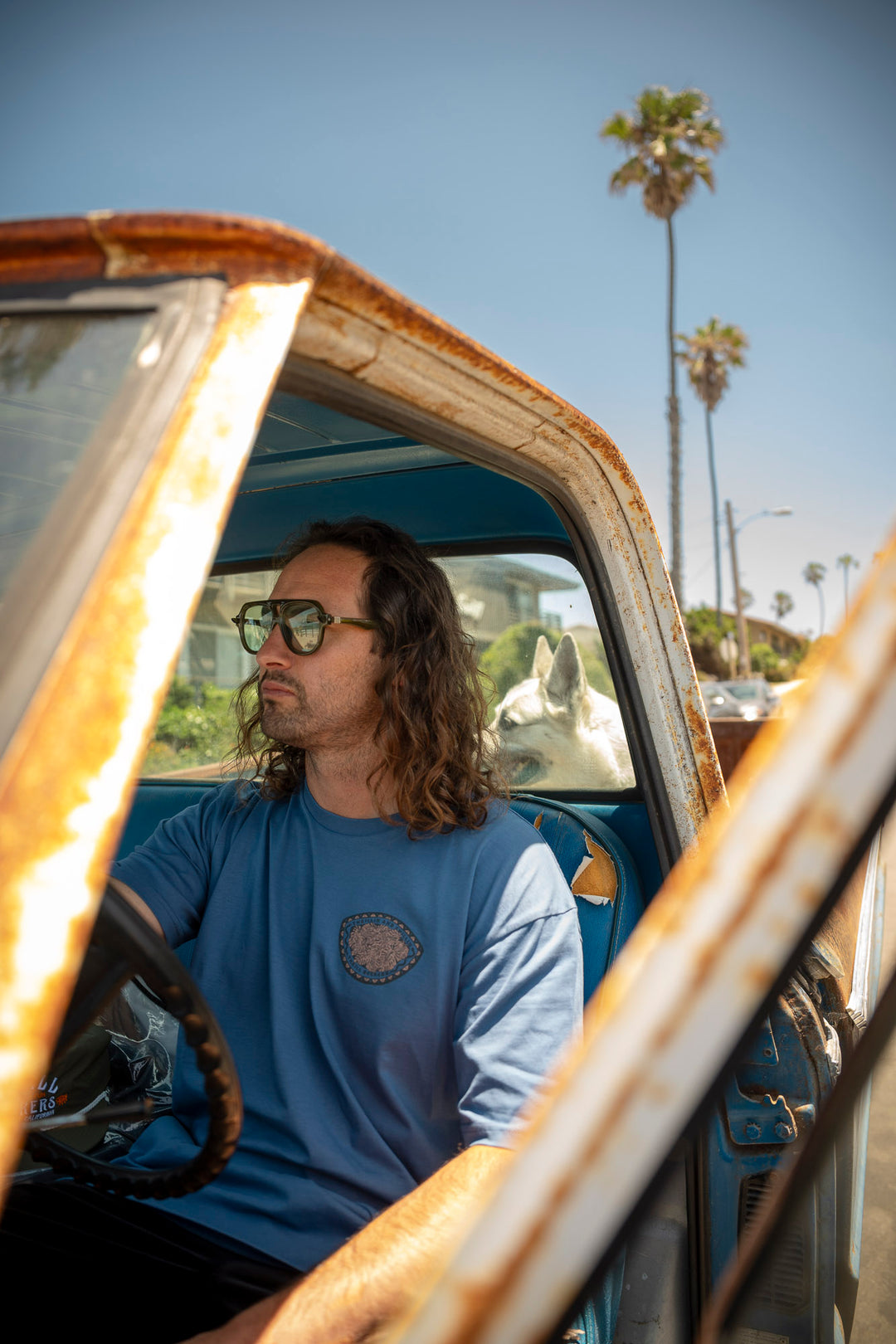 Chillin' Tee - Dusty Blue